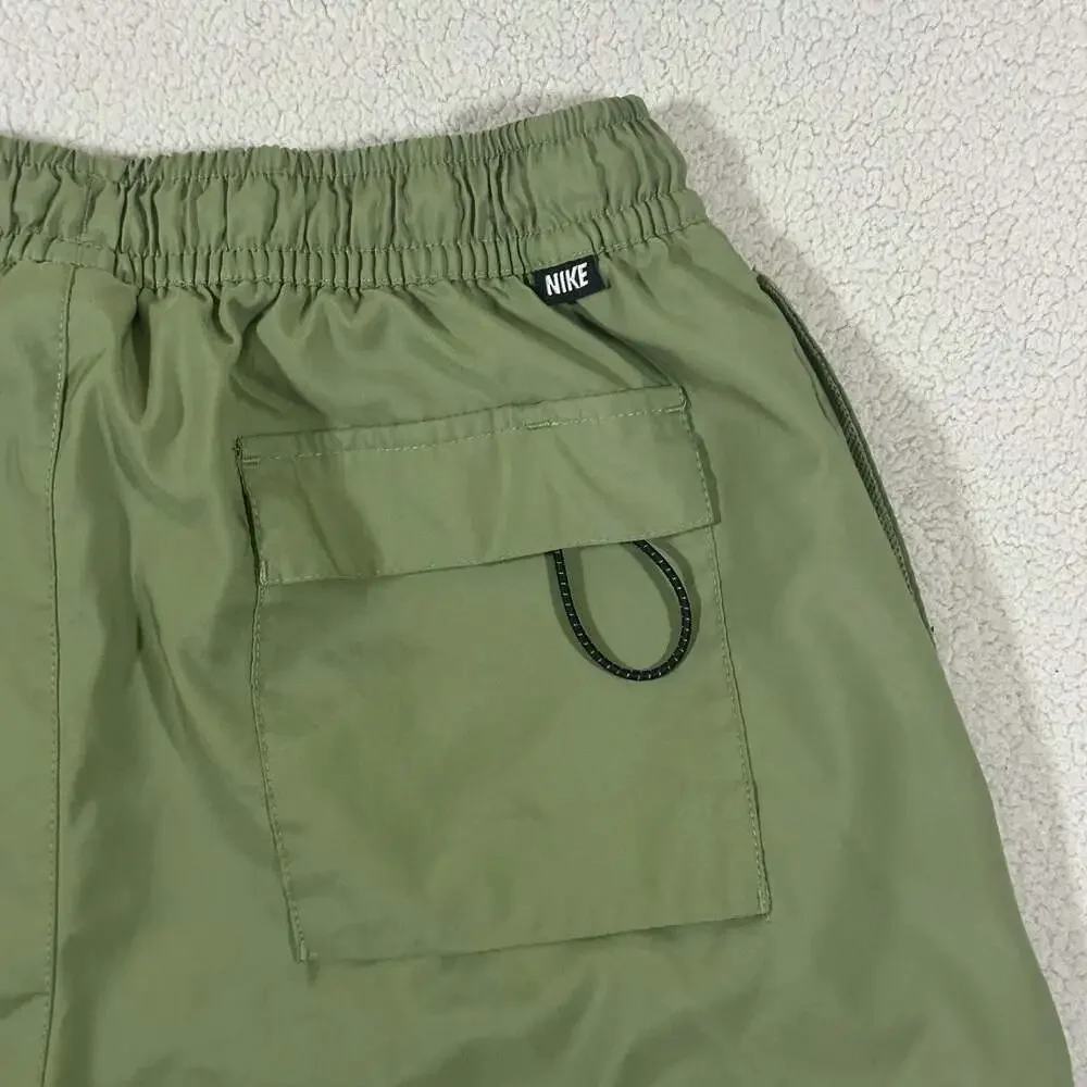 Nike Olive Green Mesh Lined Swim Shorts Men's Size M Drawstring Swoosh
